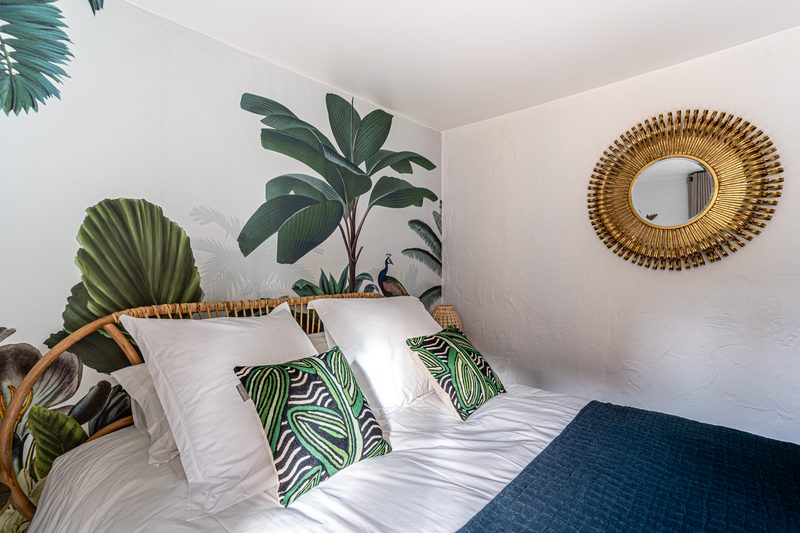 La fresque végétale de la seconde chambre, au-dessus du lit